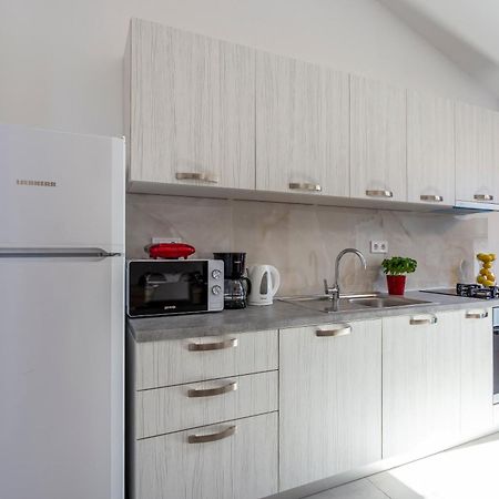 City Apartments Silver Pula Exterior foto