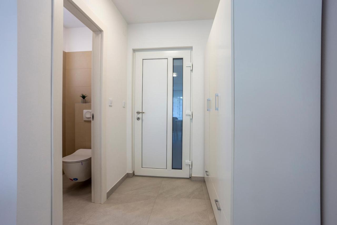City Apartments Silver Pula Exterior foto