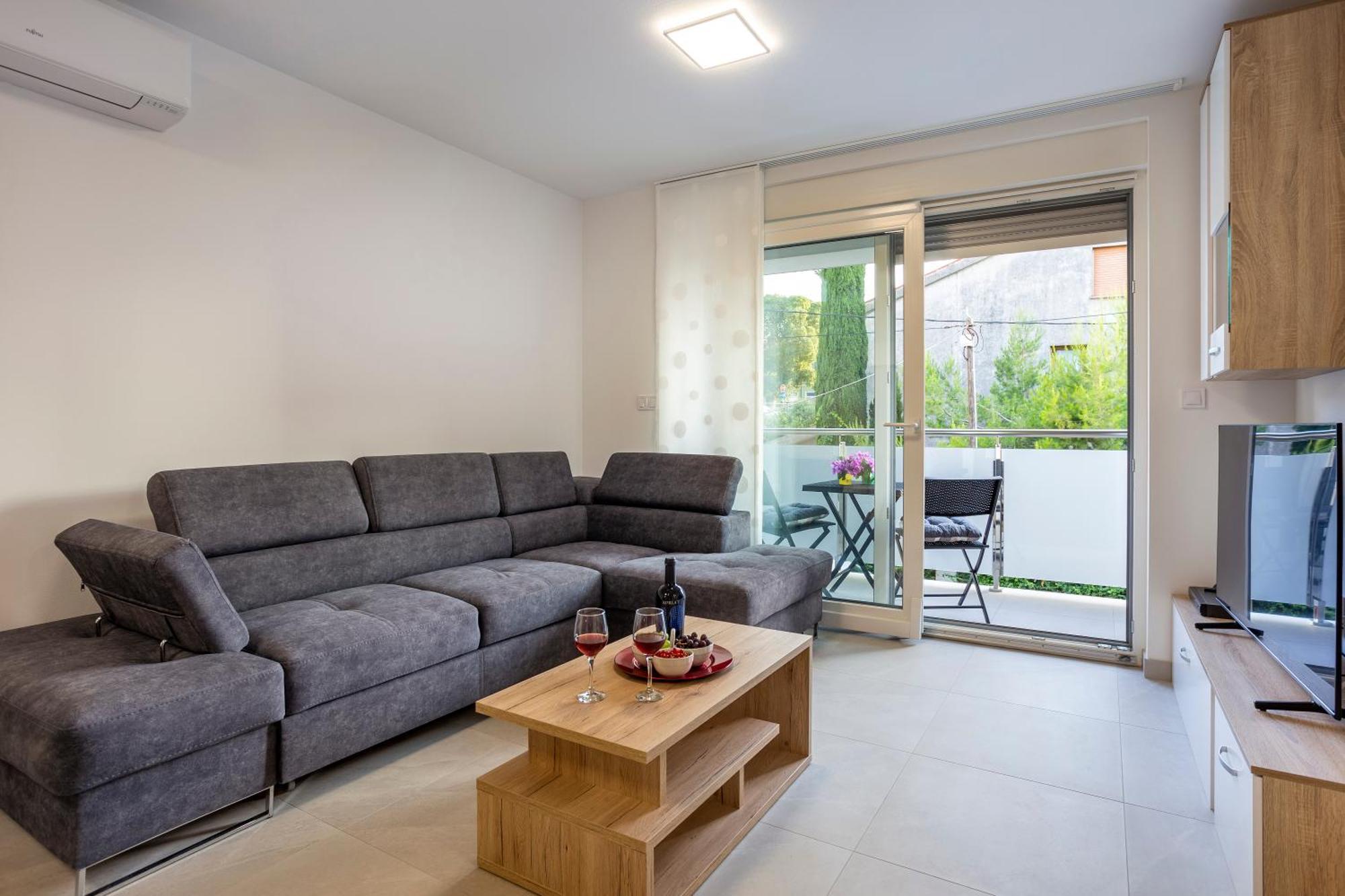 City Apartments Silver Pula Exterior foto